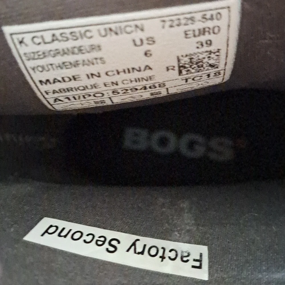 BOGS Girls Classic Waterproof/Insulated‎ Pull On Winter/Snow/Outdoor Boots 6